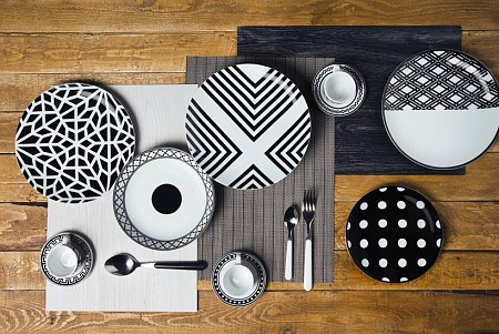 Servizio piatti tavola porcellana decorata bianco nero Emily 18 pz cod.62496 Excelsa